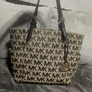 Michael Kors purse